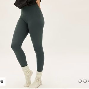 Everlane Perform legging